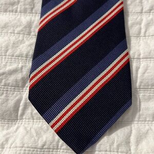 Burberry tie 100% silk